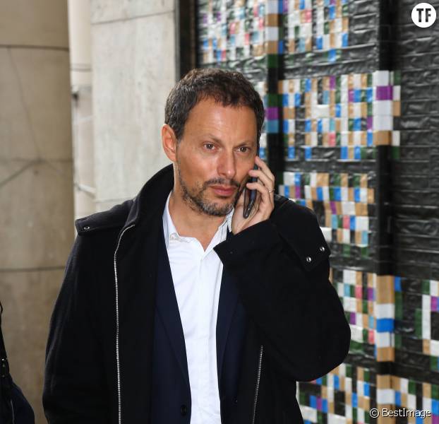 http://static1.terrafemina.com/articles/1/30/08/81/@/371151-marc-olivier-fogiel-arrivees-au-defile-622x600-1.jpg