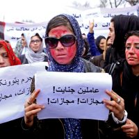 Afghanistan : les femmes de Kaboul descendent dans la rue suite au lynchage de Farkhunda