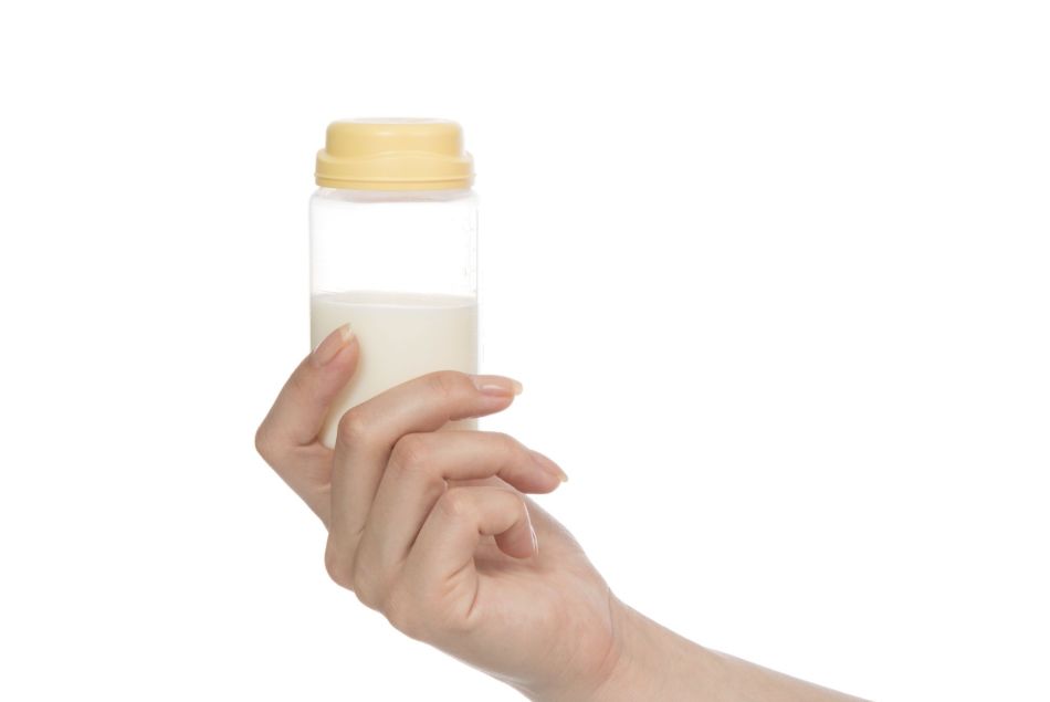 Comment bien conserver le lait maternel