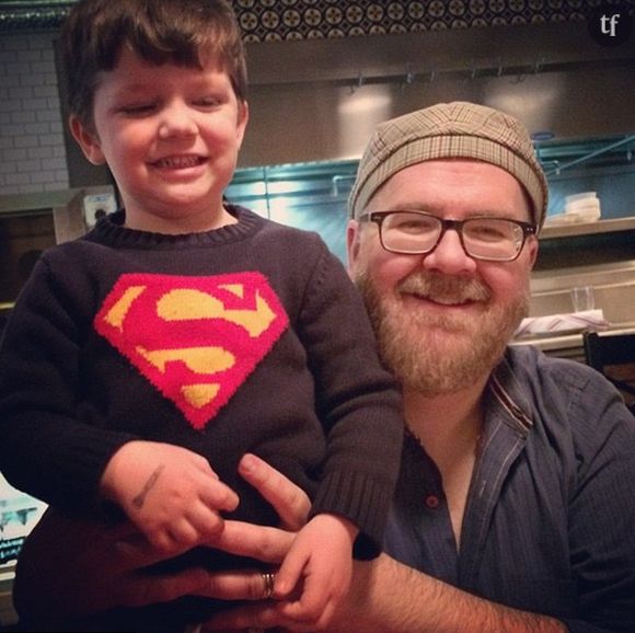 Le super "daddy" Brent Almond et son fils Jon