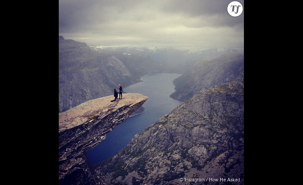 Demande en mariage depuis la &quot;Langue du Troll&quot;, en Norvège.