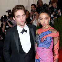 FKA Twigs : la girlfriend de Robert Pattinson avait un pénis sur sa robe au MET gala (2015)