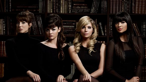 Pretty Little Liars saison 6 : quel âge auront les Liars après le saut dans le temps ?