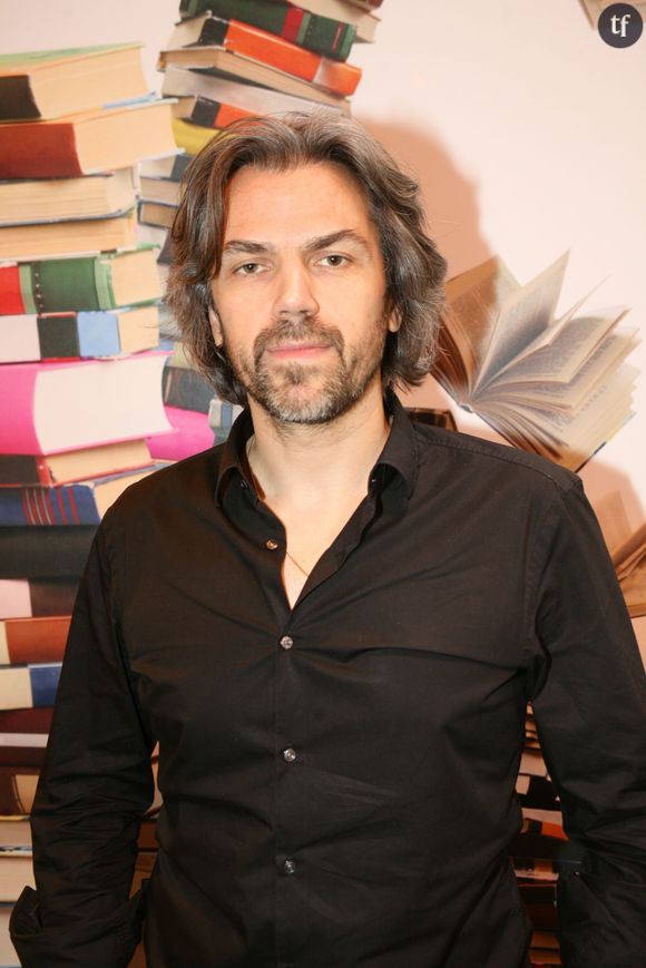 Aymeric Caron au salon du livre de Paris en 2015