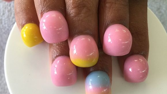 #bubblemanicure : faut-il adopter cette tendance improbable sur nos ongles ?