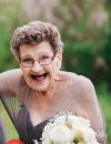 Nana Betty, 89 ans, demoiselle d'honneur au mariage de sa petite-fille.
