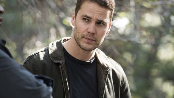 True Detective saison 2 : Taylor Kitsch promet une fin "phénoménale" (spoilers)