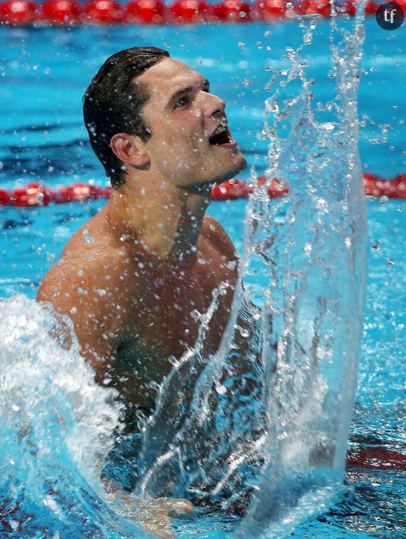 Florent Manaudou fête sa victoire à Kazan avec une photo nu sur Twitter !