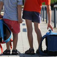 Deux puéricultrices organisaient des combats d'enfants à l'école