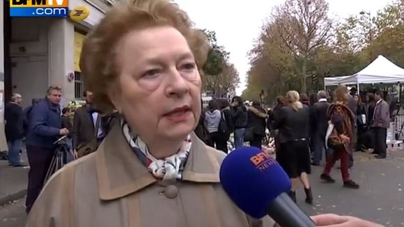 "Nous fraterniserons avec 5 millions de musulmans" : quand une mamie cool émeut le web