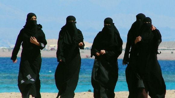 Djihadisme au féminin : qui sont ces femmes prêtes à mourir pour Daech ?