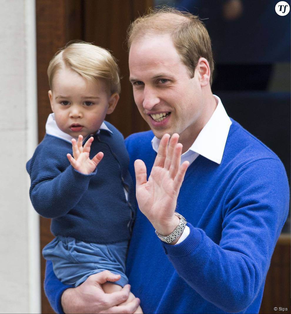 Le Prince George dans les bras de son père le Prince William