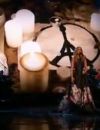  Céline Dion chante "L'hymne à l'amour" à la cérémonie des American Music Awards 
  