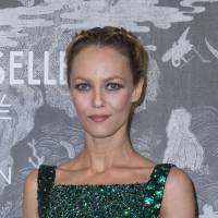 Vanessa Paradis : fesses nues sur la couverture de "Vogue"