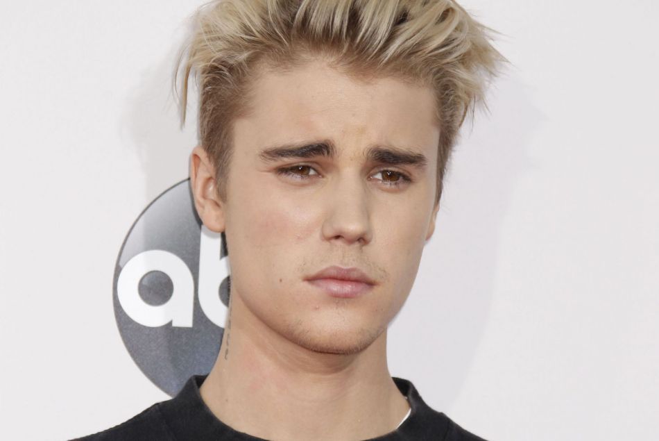 Justin Bieber à la 43ème cérémonie annuelle des "American Music Awards" à Los Angeles, le 22 novembre 2015. 