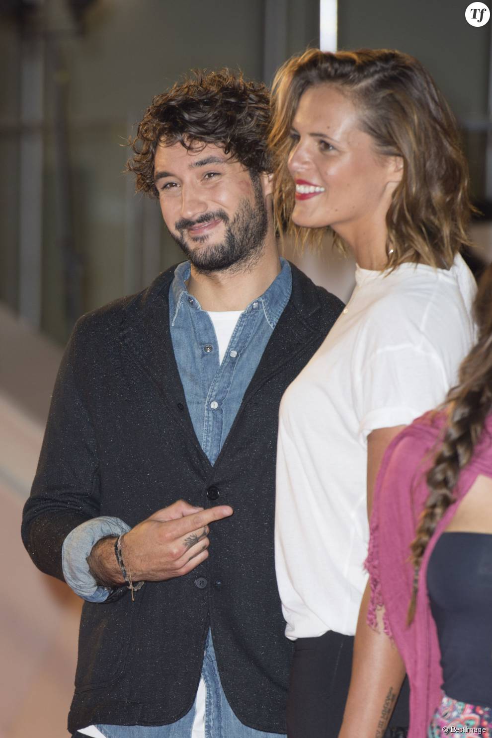  Laure Manaudou et son compagnon Jérémy Frérot - Arrivées à la 17ème cérémonie des NRJ Music Awards 2015 au Palais des Festivals à Cannes, le 7 novembre 2015.  