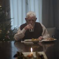 Cette pub de Noël ultra-déprimante fait halluciner Internet