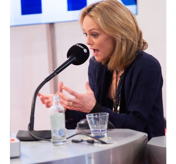Vanessa Paradis elle défend son ami FrançoisMarie Banier dans l'affaire Bettencourt Terrafemina
