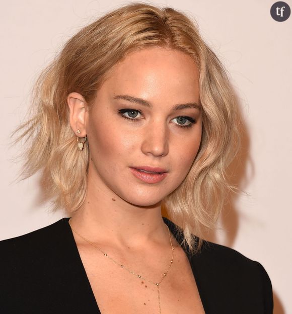 Le carré plongeant Jennifer Lawrence