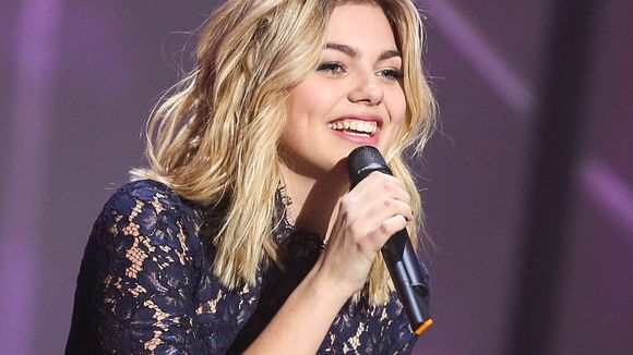 Louane parle de ses parents décédés : "Je sais que là où ils sont, ils pensent à moi"