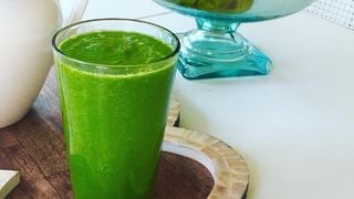 Glowing green smoothie : le jus vert dont raffolent les stars