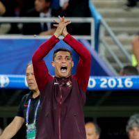 Cristiano Ronaldo : intenable sur le banc de touche, il fait le show (photos)