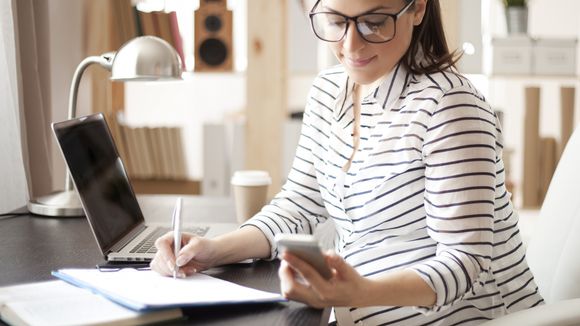 Congé maternité et travail indépendant : comment ça marche ?