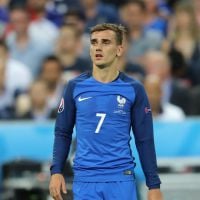 Antoine Griezmann : en amoureux sur une plage de Miami avec sa compagne Erika (photos)