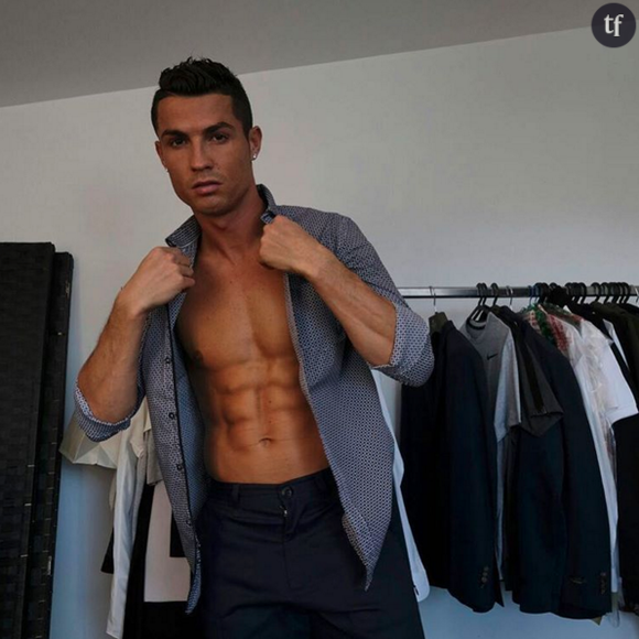 Le footballeur Cristiano Ronaldo accusé d'être accro au Botox