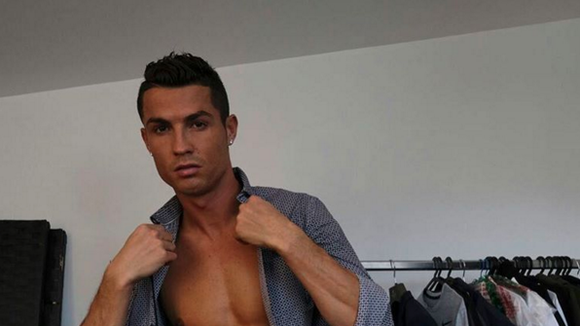 Cristiano Ronaldo : a-t-il eu recours à la chirurgie esthétique ?