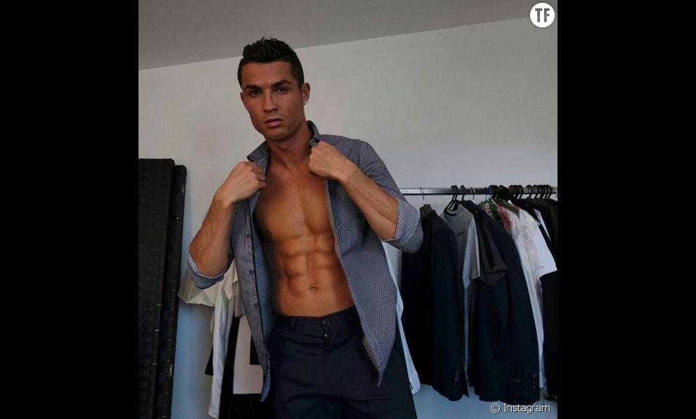 Le footballeur Cristiano Ronaldo accusé d&#039;être accro au Botox