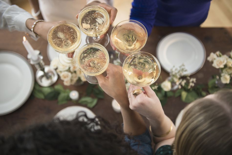 3 choses à faire avec du champagne sans bulles