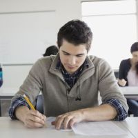 Bac techno ST2S 2018 :  sujet et corrigé de l'épreuve de sciences physiques et chimie (21 juin)