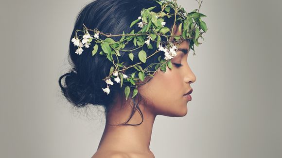 Elles transforment leurs cheveux en vase à fleurs