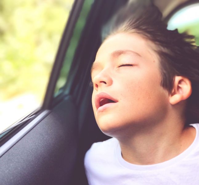 Votre Enfant Dort La Bouche Ouverte Cette Maman Alerte Terrafemina