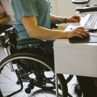 "Être femme en situation de handicap est synonyme de double discrimination"