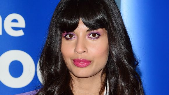 Jameela Jamil s'insurge contre les thés détox pour... femmes enceintes