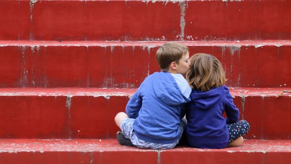 A quel âge je laisse mon enfant "sortir avec quelqu'un" ?