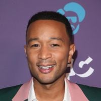 John Legend revisite le tube de Noël "Baby it's cold outside" à l'ère #MeToo