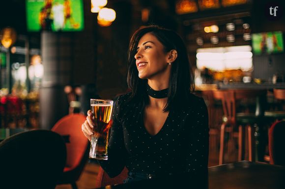 Un bar de Dubaï offre des boissons gratuites aux femmes en fonction de leur poids