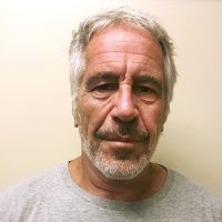 Une nouvelle plainte pour abus sexuel déposée contre Jeffrey Epstein