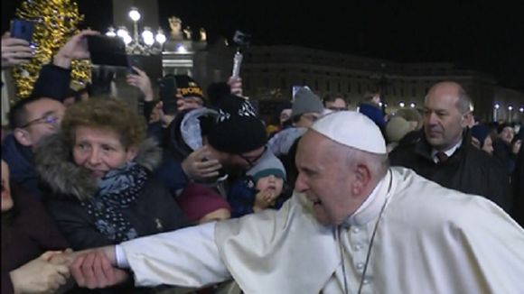 "Vous êtes source de vie" : le pape François s'excuse d'avoir malmené une femme