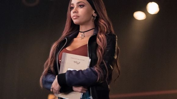 Vanessa Morgan de la série "Riverdale" dénonce le traitement des acteurs noirs