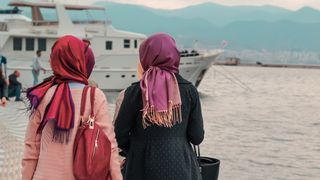 "Il portait un mini-short" : quand les femmes turques se moquent des clichés sexistes