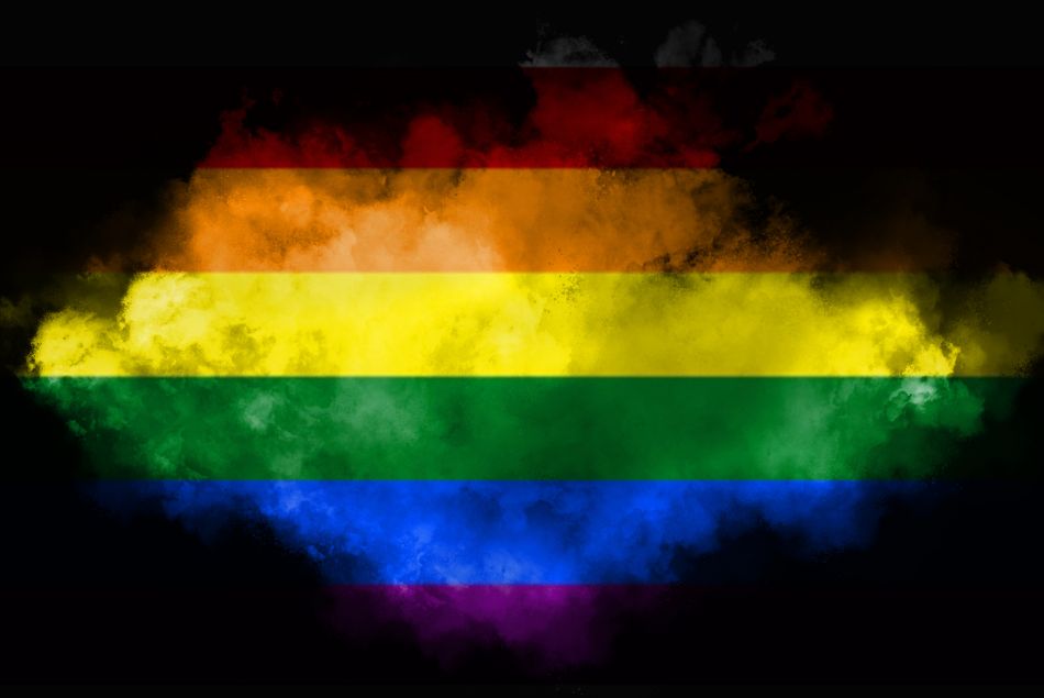 Ajoutons du noir aux couleurs de l'arc-en-ciel LGBT+