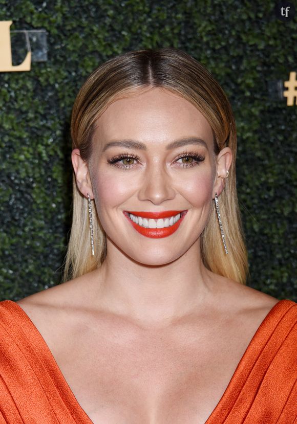 "Accroche-toi, ma fille" : Hilary Duff parle à l'ado qu'elle était dans un message touchant