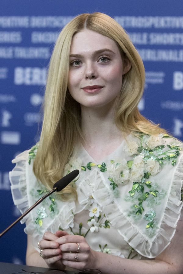 Elle Fanning L Actrice Dévoile Son Eczéma Sur Un Selfie Décomplexant Terrafemina