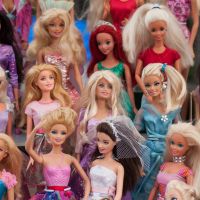 Du harcèlement sexuel dans les usines de Barbie ?