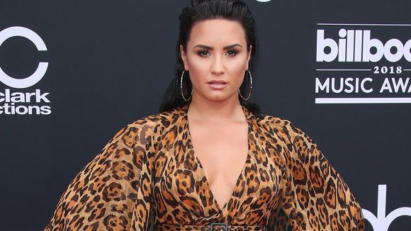 "Mon bonheur ne vient que de moi" : Demi Lovato célèbre son célibat avec tendresse