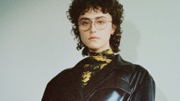 Qui est Ella Emhoff, belle-fille de Kamala Harris et nouvelle coqueluche de la mode ?